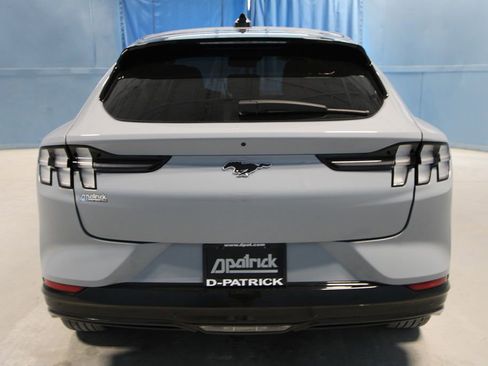 Used 2025 Ford Mustang Mach-E Premium w/ Sport Appearance Package image 30