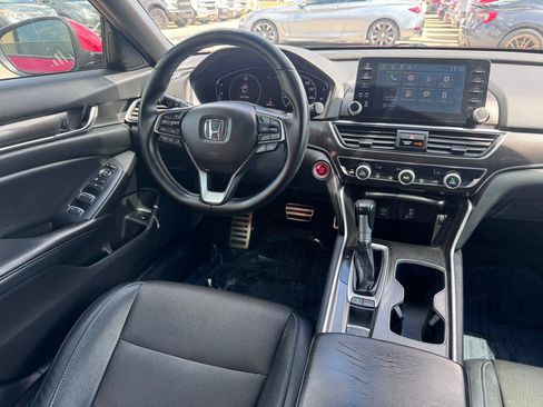 Used 2018 Honda Accord Sport image 40