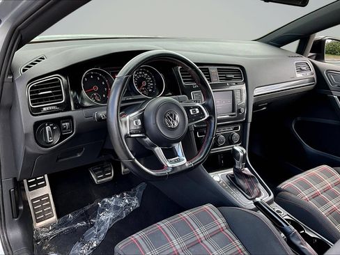 Used 2017 Volkswagen GTI Sport FWD image 14