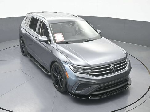 Used 2023 Volkswagen Tiguan SE FWD image 53
