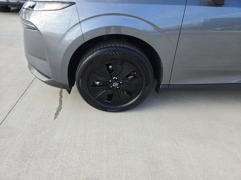 Certified 2025 Nissan Murano SV image 10