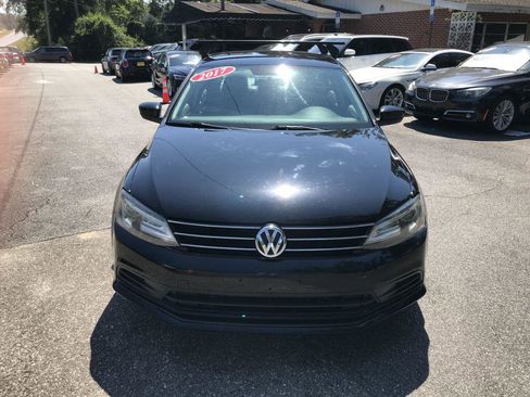 Used 2017 Volkswagen Jetta S w/ Jetta S Cold Weather Package image 2