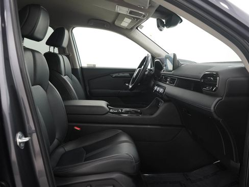 Used 2024 Honda Pilot EX-L image 13