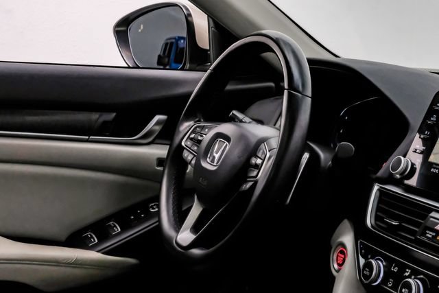 Used 2018 Honda Accord Touring image 21