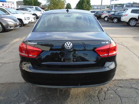 Used 2014 Volkswagen Passat TDI SE FWD image 3