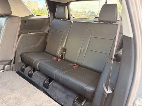 Used 2020 Chevrolet Traverse LT AWD/4WD image 24