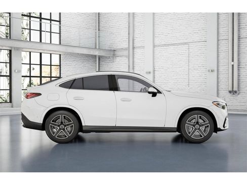New 2026 Mercedes-Benz GLC 300 4MATIC image 2