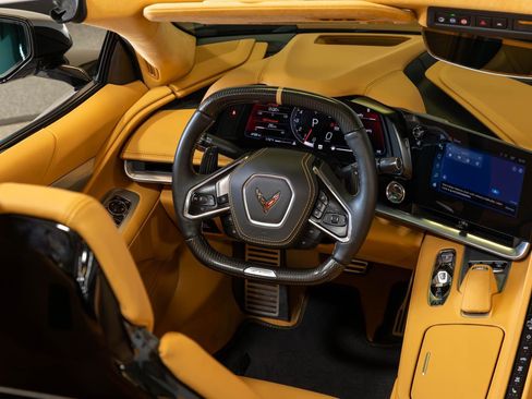 Used 2024 Chevrolet Corvette Z06 RWD image 35