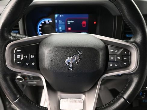 Used 2022 Ford Bronco Black Diamond AWD/4WD image 18