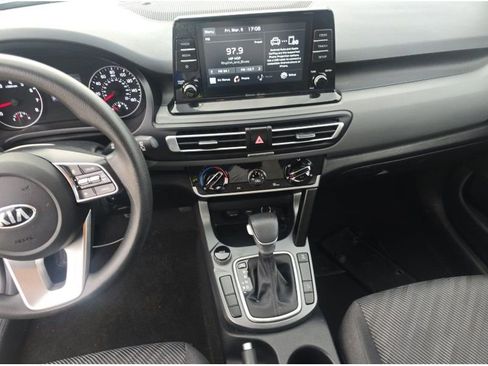 Used 2021 Kia Seltos LX AWD/4WD image 26