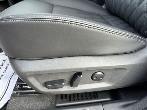 New 2026 Nissan Rogue Platinum w/ Platinum Premium Package image 12