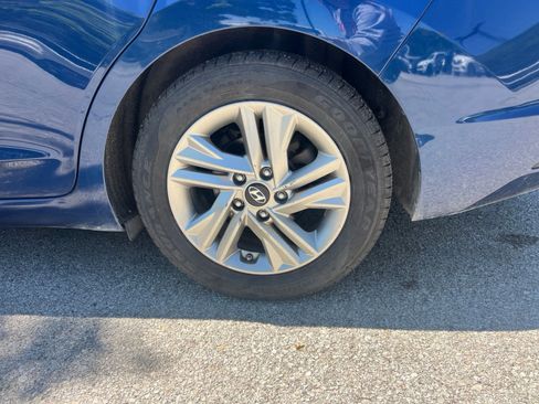 Used 2019 Hyundai Elantra SEL FWD image 8