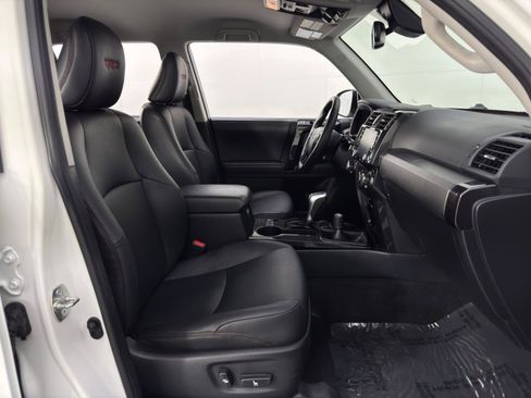 Used 2022 Toyota 4Runner TRD Off-Road Premium image 14