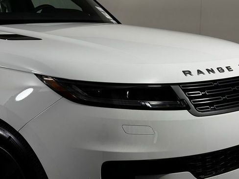 New 2026 Land Rover Range Rover Sport Dynamic SE AWD/4WD image 16