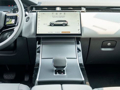 New 2026 Land Rover Range Rover Velar S image 20