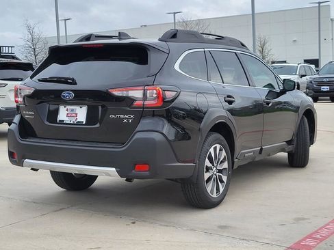 Certified 2025 Subaru Outback Limited XT image 4