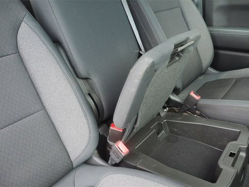 Used 2019 Chevrolet Silverado 1500 LT image 22