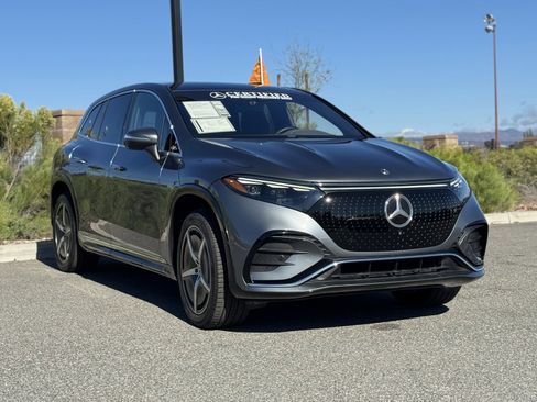 Used 2023 Mercedes-Benz EQS 580 4MATIC SUV image 6