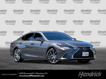 Certified 2025 Lexus ES 300h w/ Premium Package