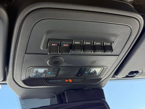Used 2021 Ford Bronco Outer Banks w/ Sasquatch Package AWD/4WD image 12