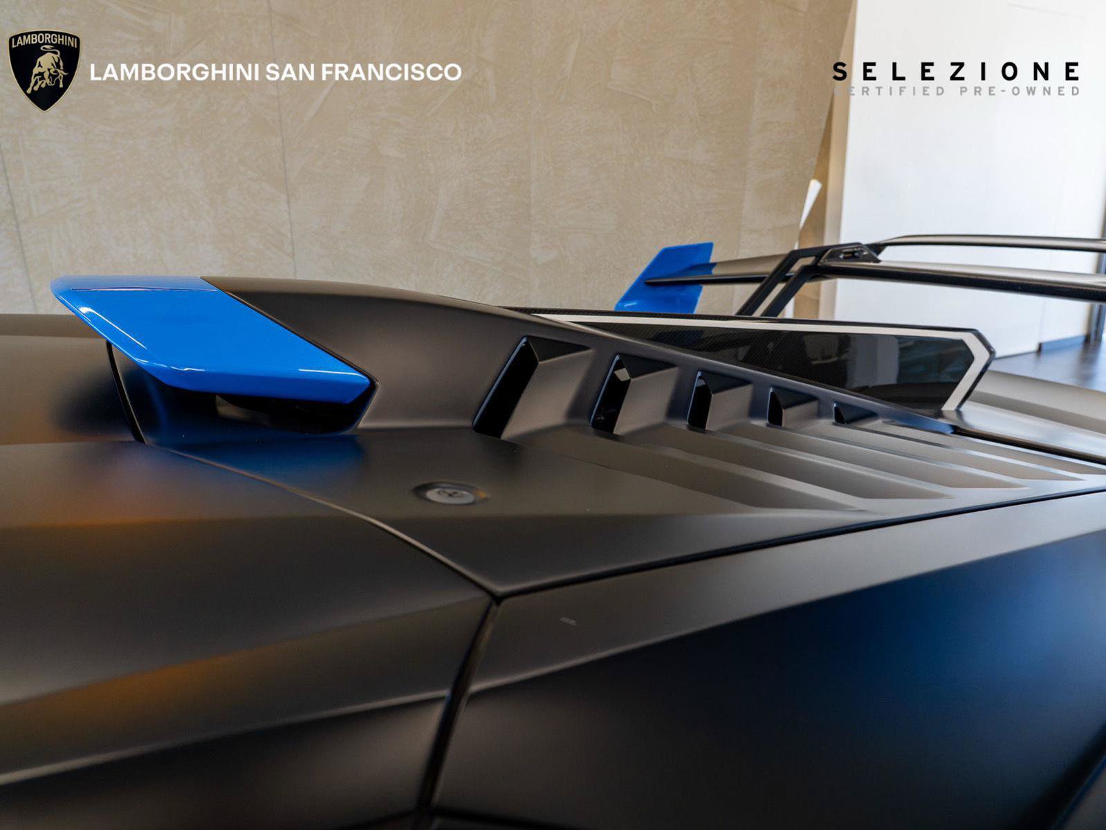 Used 2024 Lamborghini Huracan STO RWD image 28