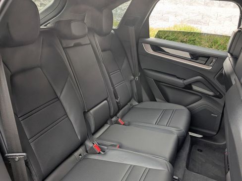 New 2026 Porsche Cayenne S AWD/4WD image 25