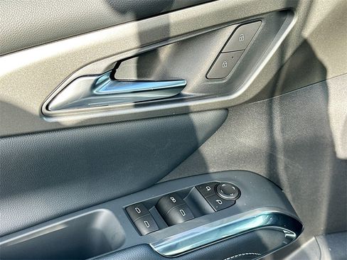 New 2026 Chevrolet Traverse LT w/ Driver Confidence Package image 13