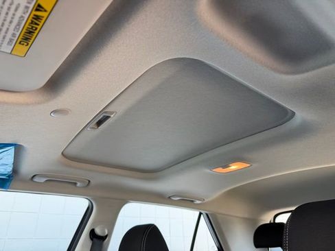 New 2026 Hyundai Venue SEL FWD image 21