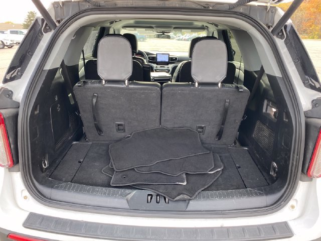 Used 2023 Ford Explorer XLT AWD/4WD image 22