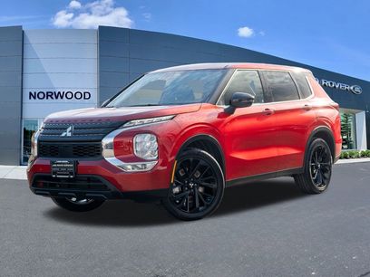 Used 2023 Mitsubishi Outlander SE Black Edition