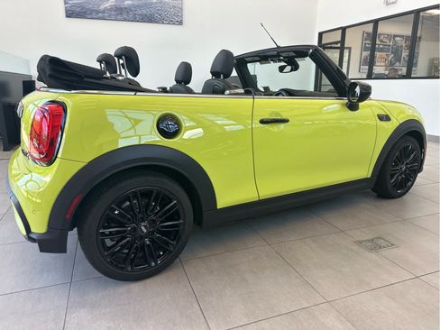 Certified 2024 MINI Cooper S w/ Signature Upholstery Package FWD image 23