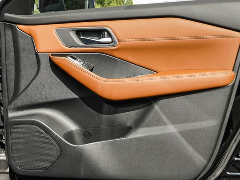 New 2026 Nissan Rogue Platinum w/ Platinum Premium Package image 10