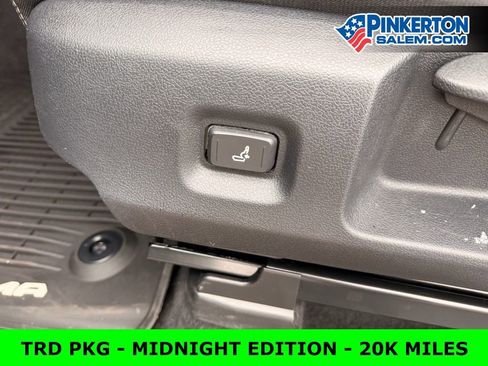 Used 2024 Toyota Tacoma TRD Off-Road image 16