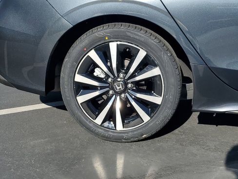 Certified 2023 Honda Civic EX-L image 7