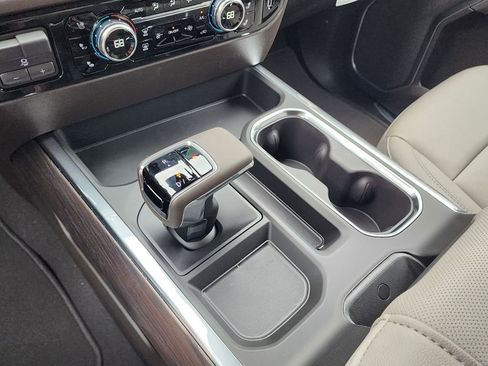 New 2026 GMC Sierra 1500 SLT image 30