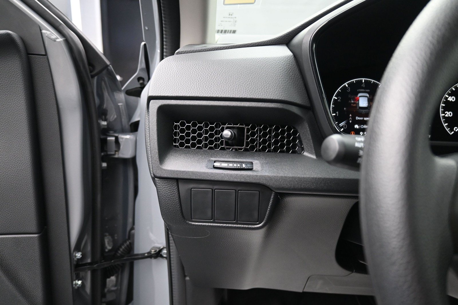 Used 2027 Honda CR-V LX image 28
