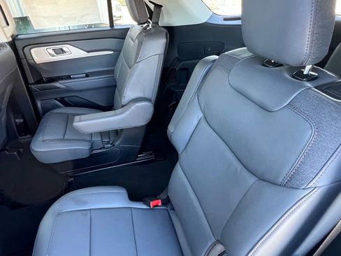 New 2026 Ford Explorer Active w/ Active Comfort Package image 14