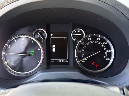 Used 2023 Lexus GX 460 Premium w/ Accessory Package image 25