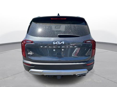Used 2022 Kia Telluride SX w/ SX Prestige Package image 7