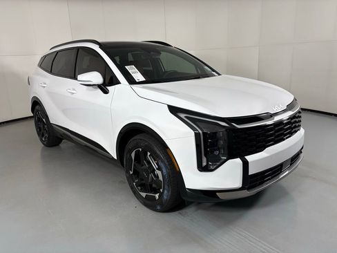 New 2026 Kia Sportage SX image 2