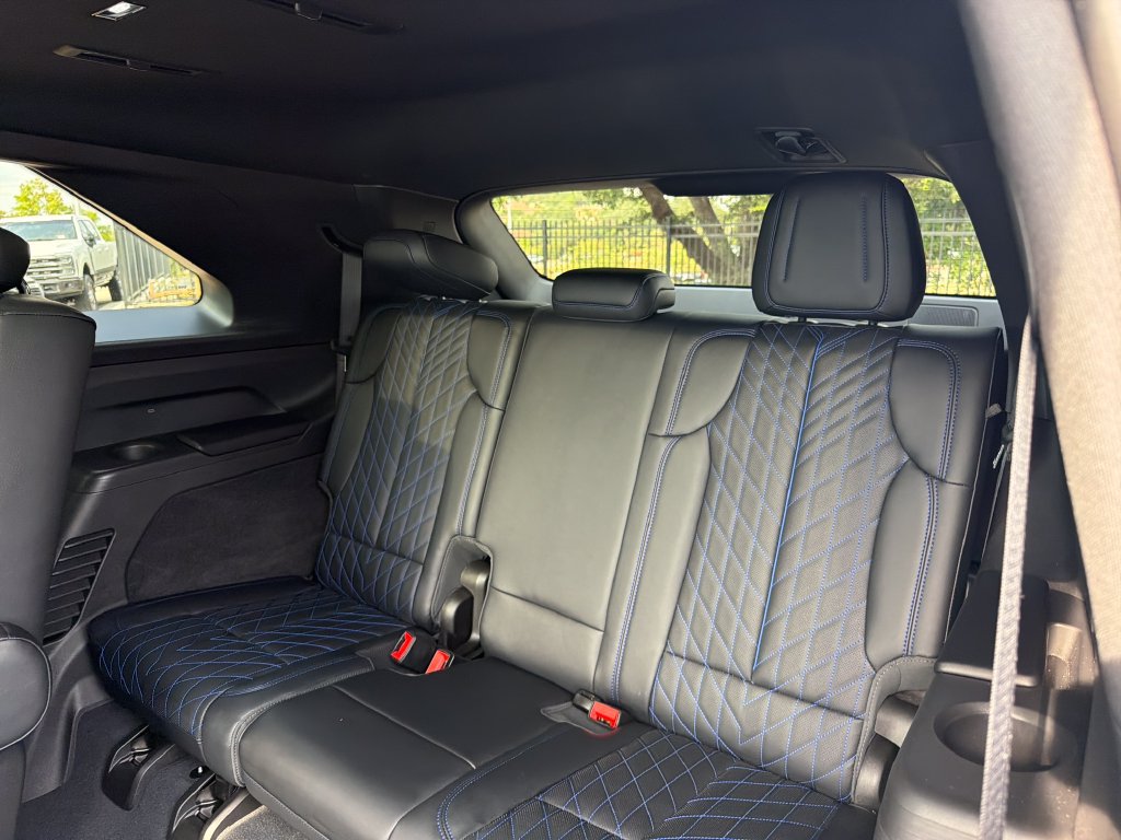 Certified 2026 Cadillac Escalade IQ Luxury 1 AWD/4WD image 35