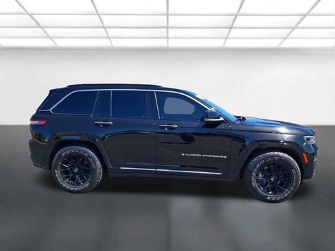 Certified 2025 Jeep Grand Cherokee Summit AWD/4WD image 2