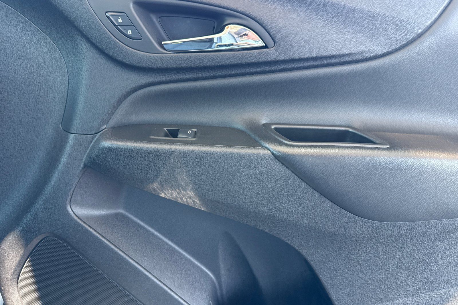 Used 2024 Chevrolet Equinox LT FWD image 26