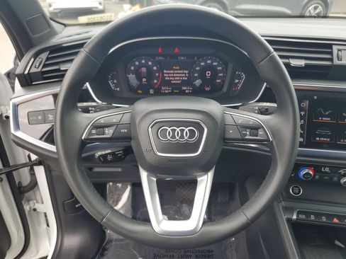 Used 2025 Audi Q3 2.0T Premium w/ Convenience Package AWD/4WD image 24
