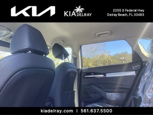 Used 2026 Kia Seltos SX AWD/4WD image 16