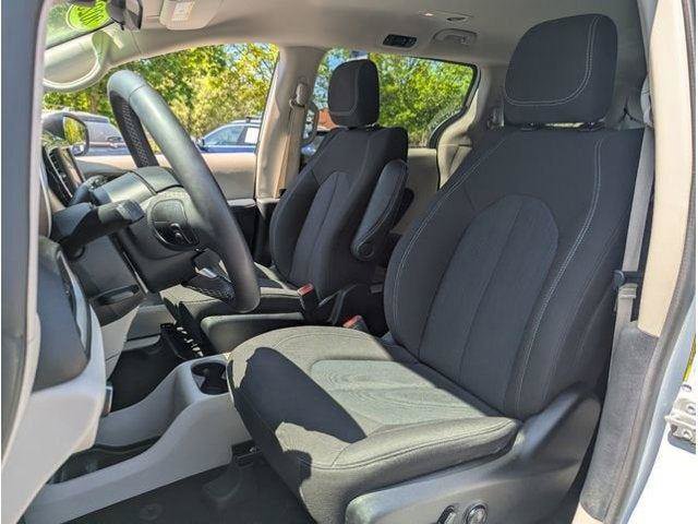 Used 2023 Chrysler Voyager LX FWD image 67