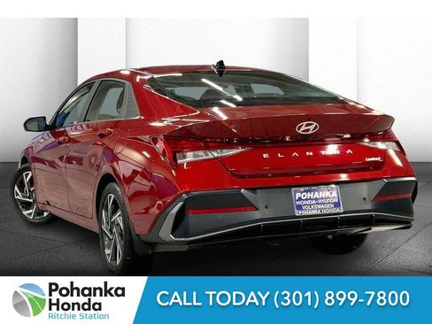 Used 2024 Hyundai Elantra Limited image 10