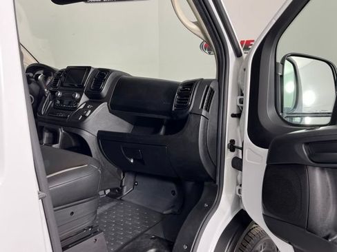 Used 2023 RAM ProMaster 2500 FWD image 24