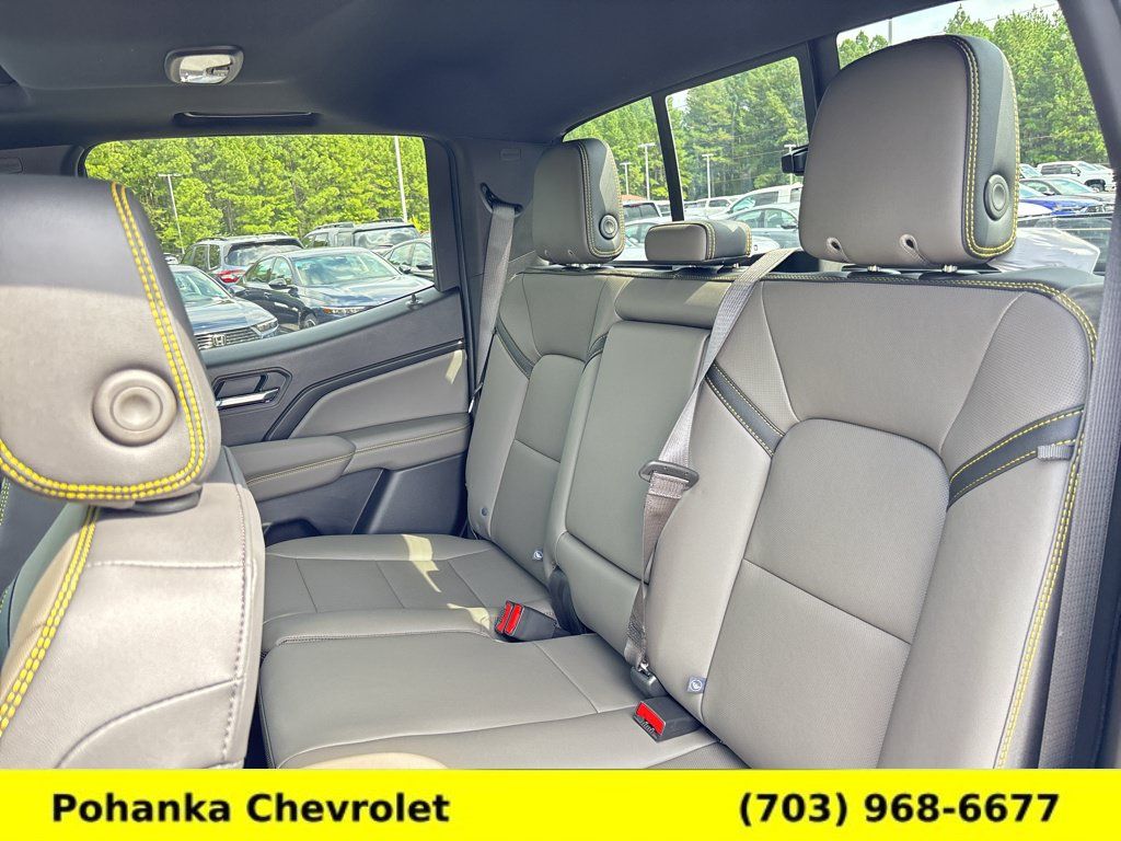 New 2026 Chevrolet Colorado ZR2 w/ Technology Package AWD/4WD image 25