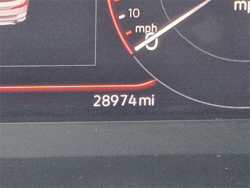 Certified 2022 Volkswagen Taos SEL w/ Panoramic Sunroof Package image 23